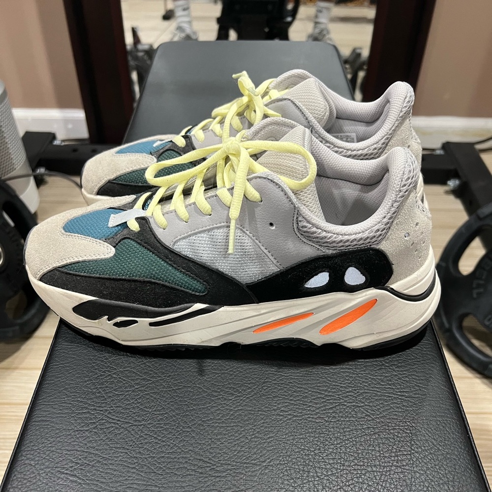 Yeezy Waverunner Size 10